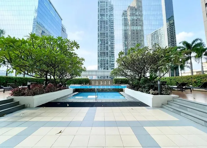 Apartment Suzi Bgc With Sauna, Gym, Netflix, Pool & High Speed Internet